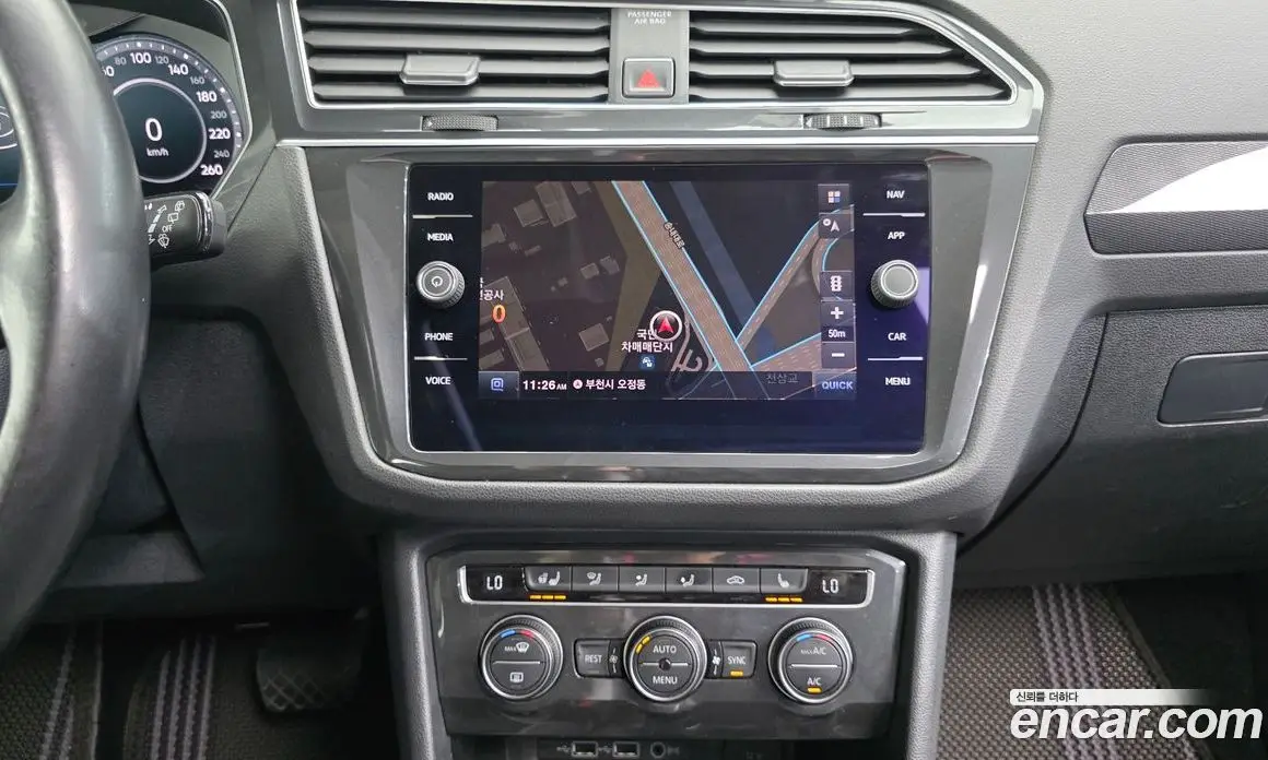 Volkswagen Tiguan 2018 2.0 автомат (гидро), фото 14 Volkswagen Tiguan 2018 2.0 автомат (гидро), фото 14