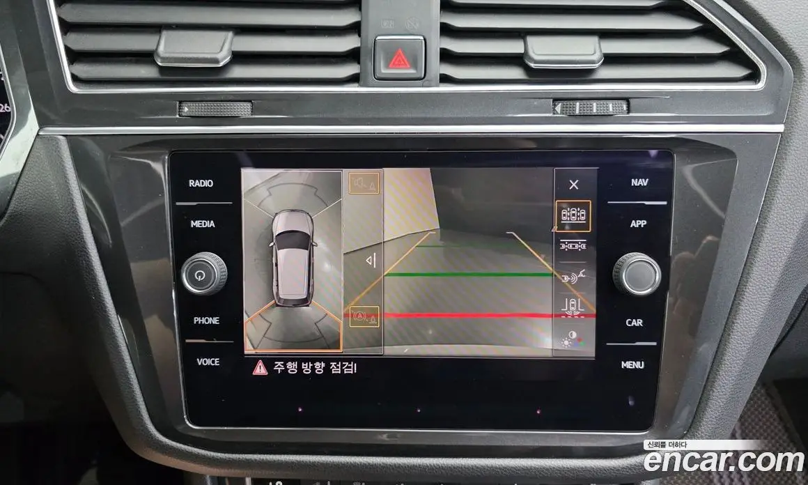 Volkswagen Tiguan 2018 2.0 автомат (гидро), фото 15 Volkswagen Tiguan 2018 2.0 автомат (гидро), фото 15