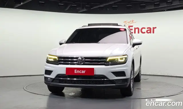 Volkswagen Tiguan 2018 2.0 автомат (гидро), миниатюра 3 Volkswagen Tiguan 2018 2.0 автомат (гидро), миниатюра 3