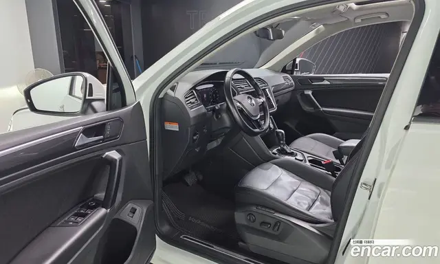 Volkswagen Tiguan 2018 2.0 автомат (гидро), миниатюра 10 Volkswagen Tiguan 2018 2.0 автомат (гидро), миниатюра 10