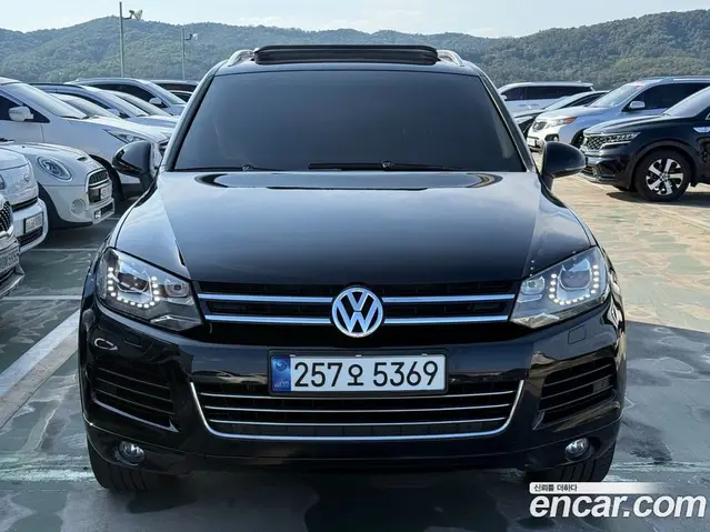 Volkswagen Touareg 2015 3.6 автомат (гидро), миниатюра 2 Volkswagen Touareg 2015 3.6 автомат (гидро), миниатюра 2