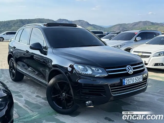 Volkswagen Touareg 2015 3.6 автомат (гидро), миниатюра 4 Volkswagen Touareg 2015 3.6 автомат (гидро), миниатюра 4