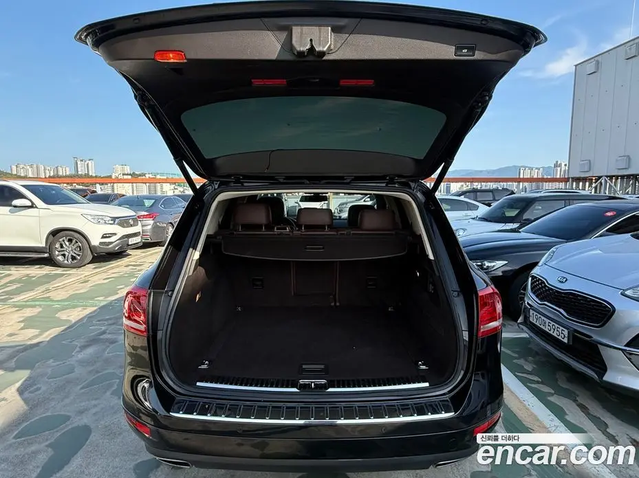 Volkswagen Touareg 2015 3.6 автомат (гидро), фото 7 Volkswagen Touareg 2015 3.6 автомат (гидро), фото 7
