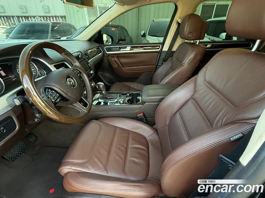 Volkswagen Touareg 2015 3.6 автомат (гидро), фото 10 Volkswagen Touareg 2015 3.6 автомат (гидро), фото 10