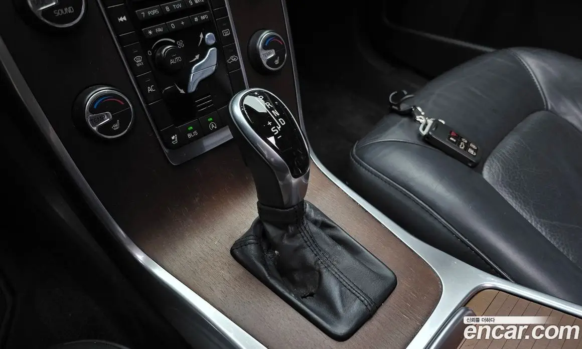 Volvo S80 2014 1.6 автомат (гидро), фото 9 Volvo S80 2014 1.6 автомат (гидро), фото 9