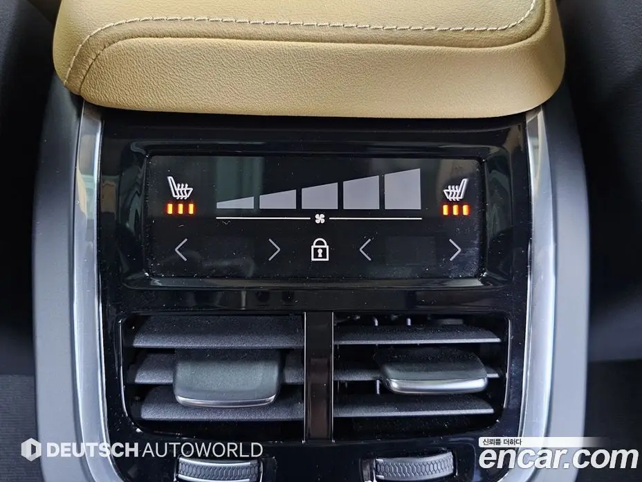 Volvo V60 2023 2.0 автомат (гидро), фото 16