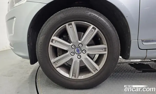 Volvo XC60 2017 2.0 автомат (гидро), миниатюра 5 Volvo XC60 2017 2.0 автомат (гидро), миниатюра 5
