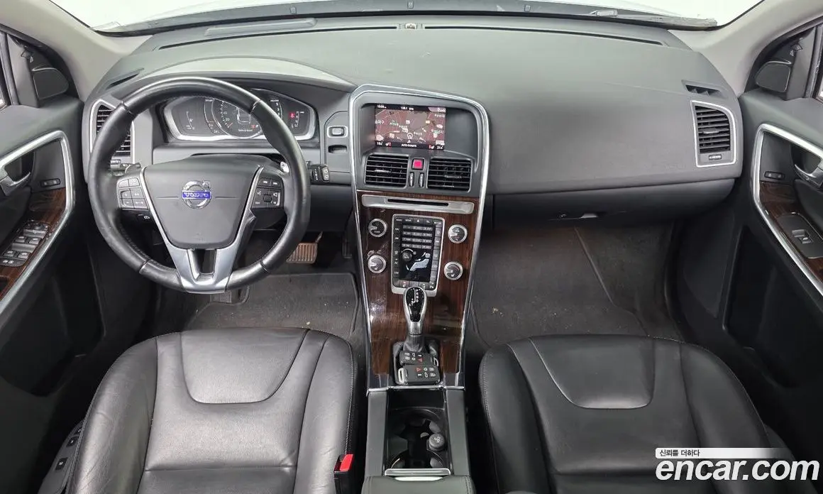 Volvo XC60 2017 2.0 автомат (гидро), фото 7 Volvo XC60 2017 2.0 автомат (гидро), фото 7