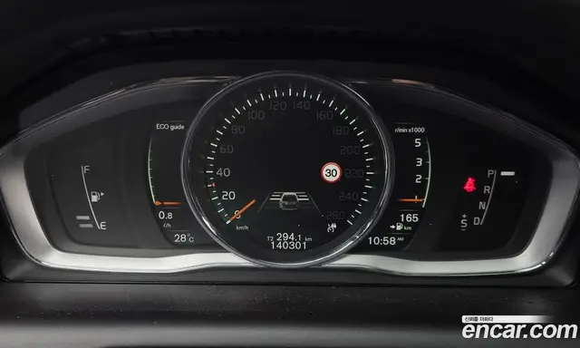 Volvo XC60 2017 2.0 автомат (гидро), миниатюра 8 Volvo XC60 2017 2.0 автомат (гидро), миниатюра 8