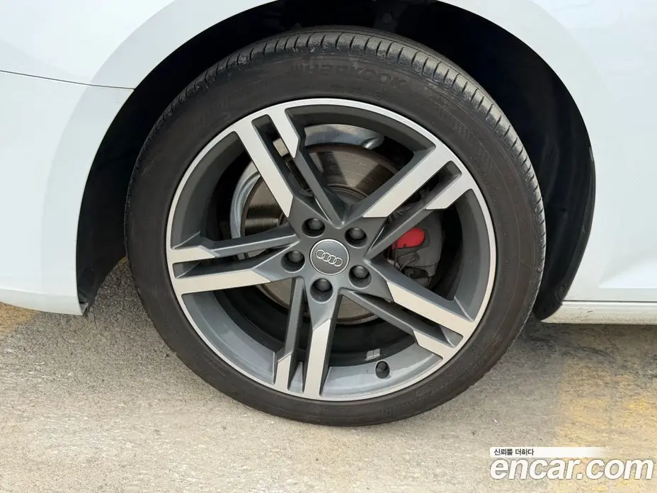 Audi A4 2019 2.0 автомат (гидро), фото 6 Audi A4 2019 2.0 автомат (гидро), фото 6