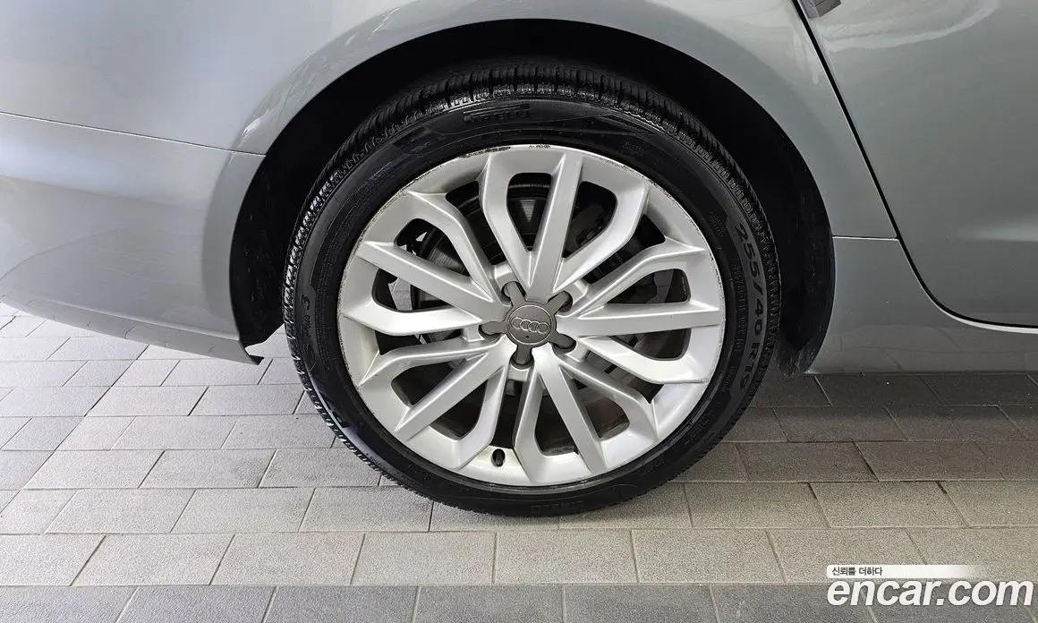 Audi A6 2013 3.0 автомат (гидро), фото 5 Audi A6 2013 3.0 автомат (гидро), фото 5