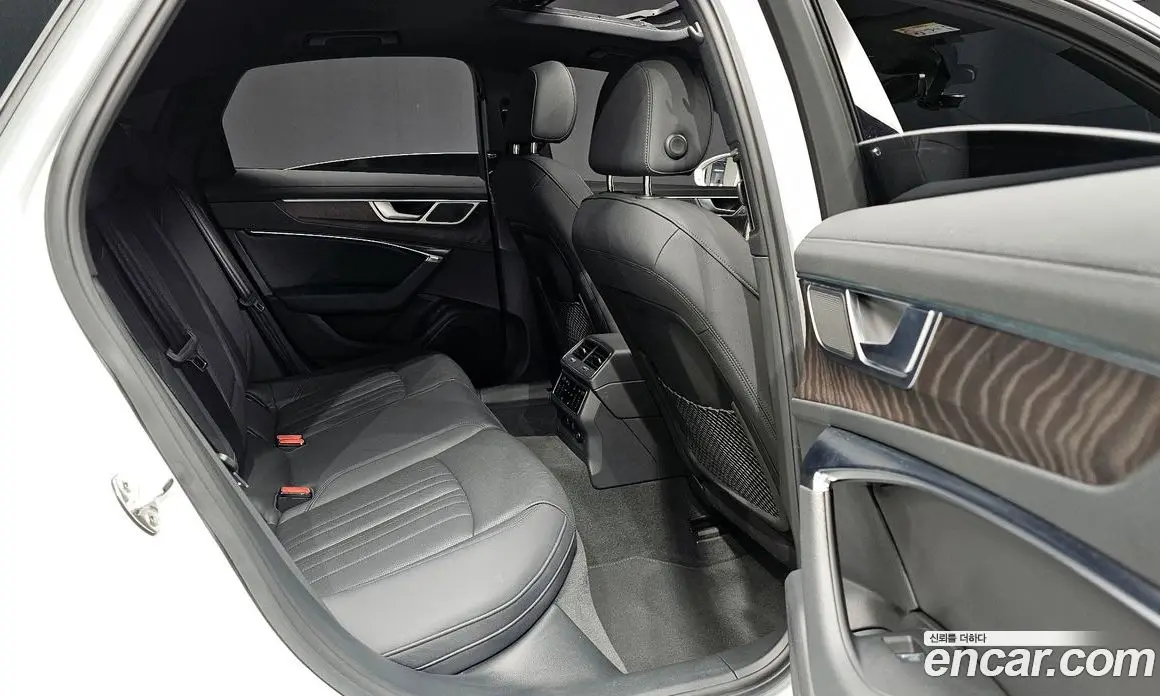 Audi A6 2022 2.0 автомат (гидро), фото 11