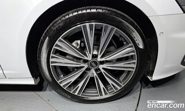 Audi A6 2022 2.0 автомат (гидро), миниатюра 5