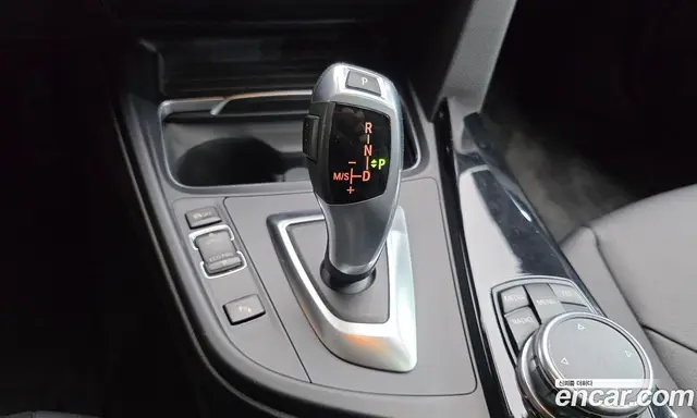 BMW 3 серия 2016 2.0 автомат (гидро), миниатюра 9