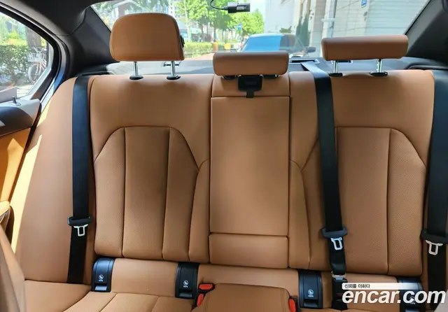 BMW 3 серия 2026 2.0 автомат (гидро), миниатюра 6 BMW 3 серия 2026 2.0 автомат (гидро), миниатюра 6