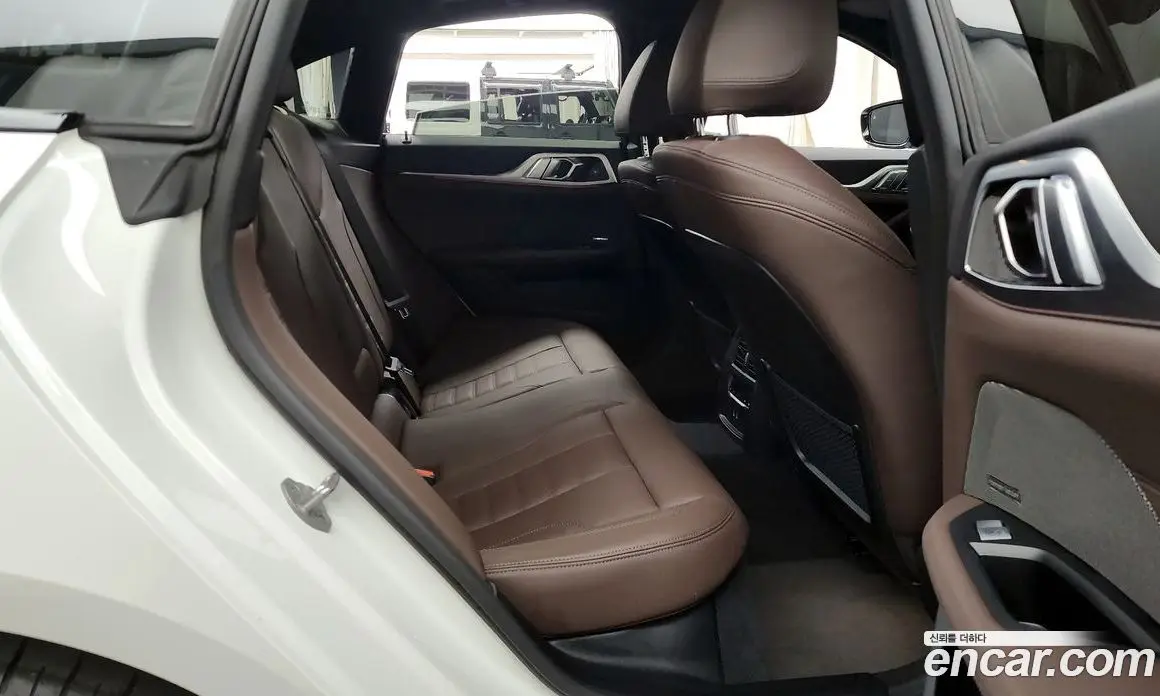 BMW 4 серия 2024 2.0 автомат (гидро), фото 12