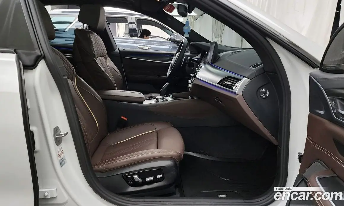 BMW 6 серия 2023 2.0 автомат (гидро), фото 11