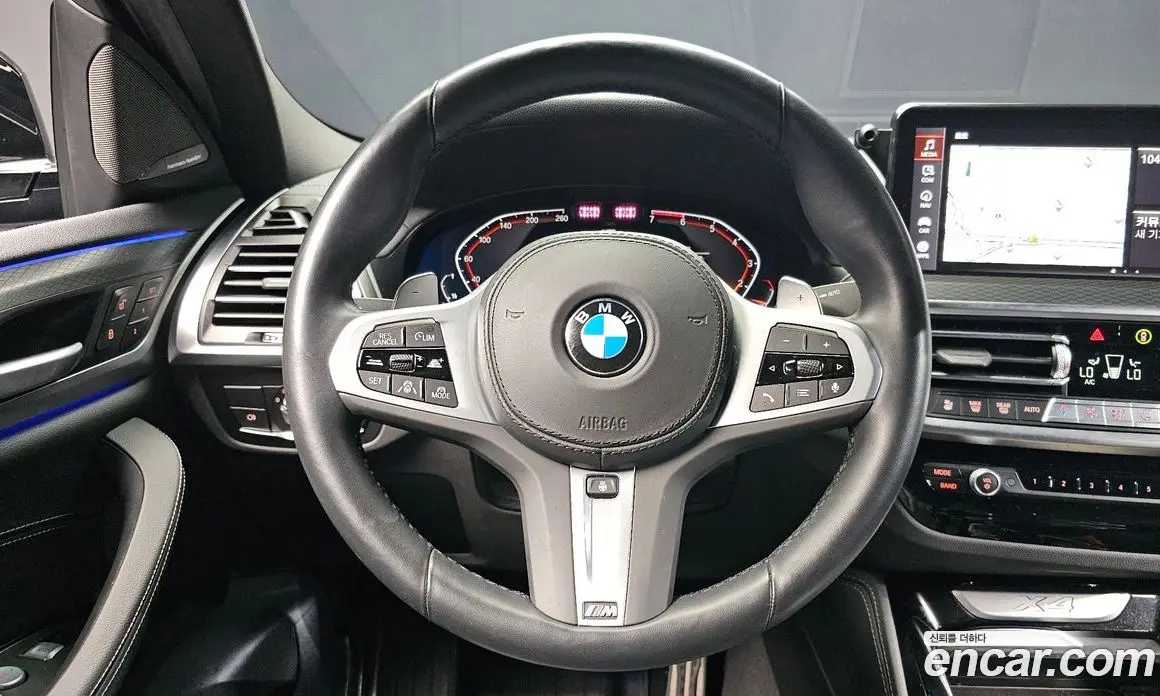 BMW X4 2023 2.0 автомат (гидро), фото 13