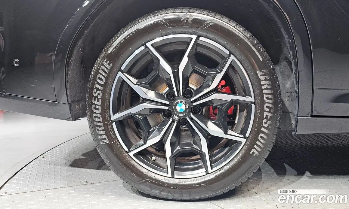 BMW X4 2023 2.0 автомат (гидро), фото 5
