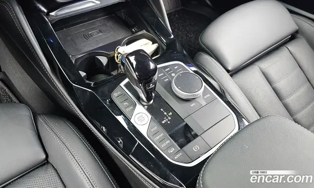 BMW X4 2023 2.0 автомат (гидро), миниатюра 9