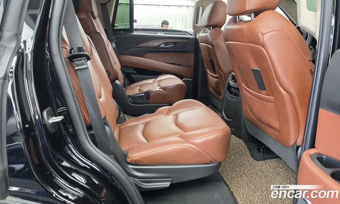 Cadillac Escalade 2018 6.2 автомат (гидро), фото 12 Cadillac Escalade 2018 6.2 автомат (гидро), фото 12