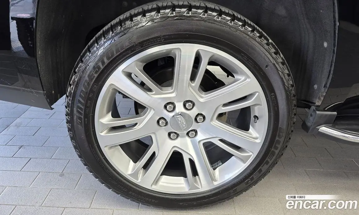 Cadillac Escalade 2018 6.2 автомат (гидро), фото 5 Cadillac Escalade 2018 6.2 автомат (гидро), фото 5