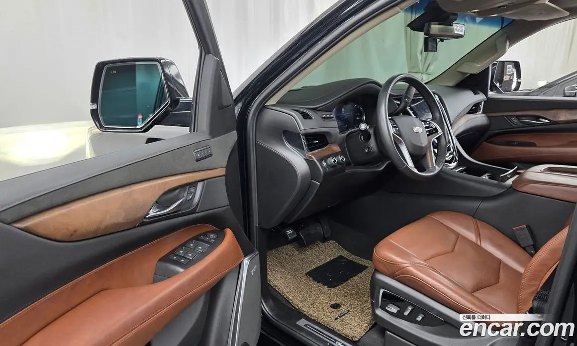 Cadillac Escalade 2018 6.2 автомат (гидро), фото 10 Cadillac Escalade 2018 6.2 автомат (гидро), фото 10