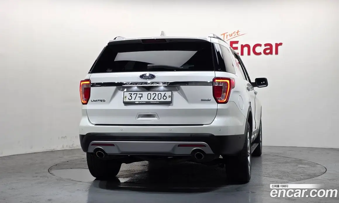 Ford Explorer 2016 2.3 автомат (гидро), фото 4