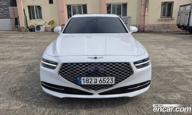 Genesis G90, 2020, 80 000 км