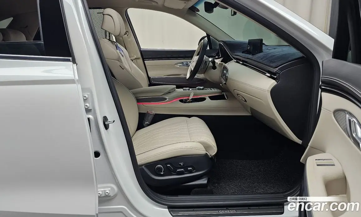 Genesis GV70 2023 2.5 автомат (гидро), фото 11