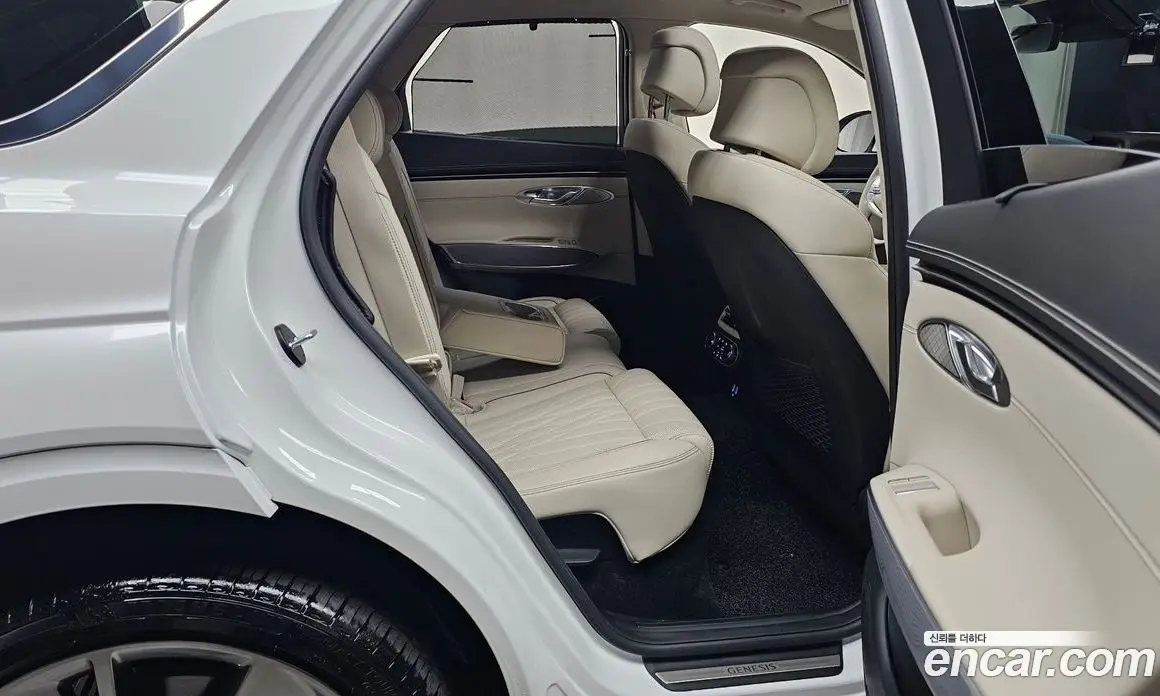 Genesis GV70 2023 2.5 автомат (гидро), фото 12