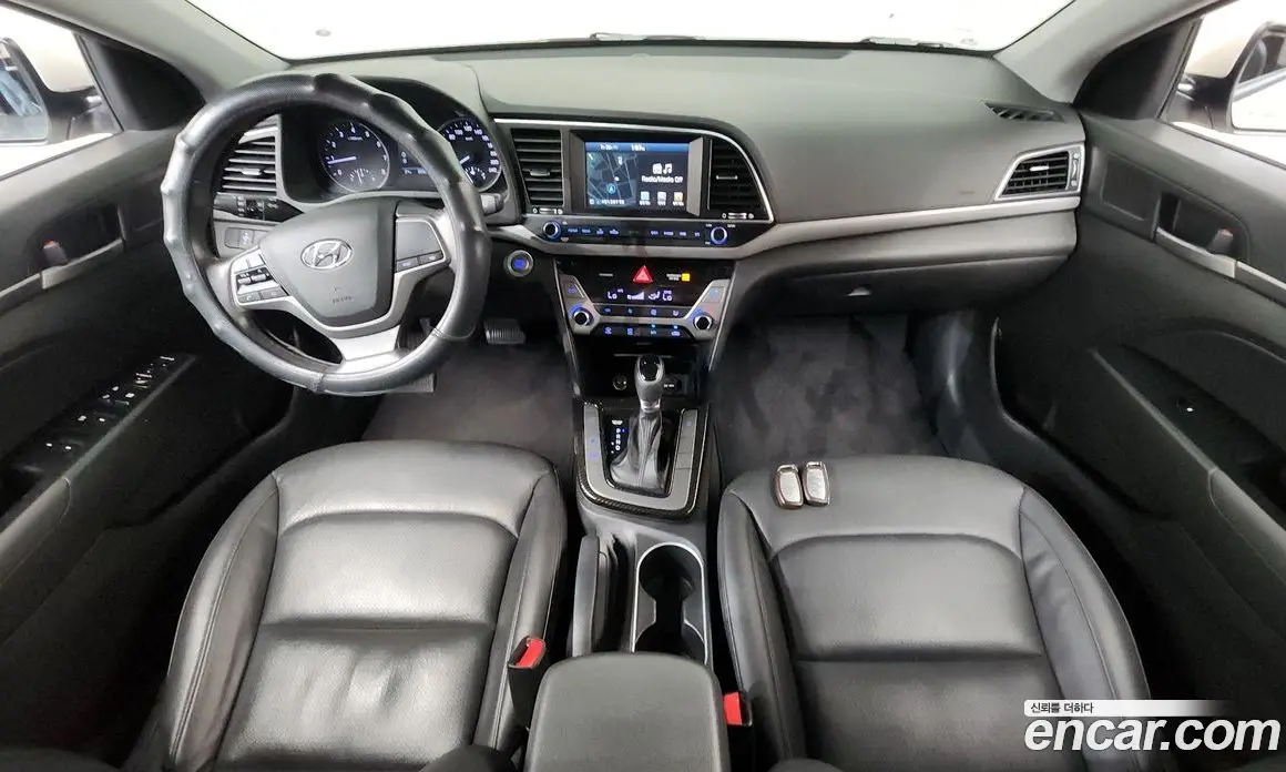 Hyundai Avante 2015 1.6 автомат (гидро), фото 7
