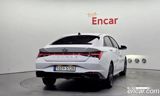 Hyundai Avante 2021 1.6 автомат (гидро), миниатюра 4 Hyundai Avante 2021 1.6 автомат (гидро), миниатюра 4