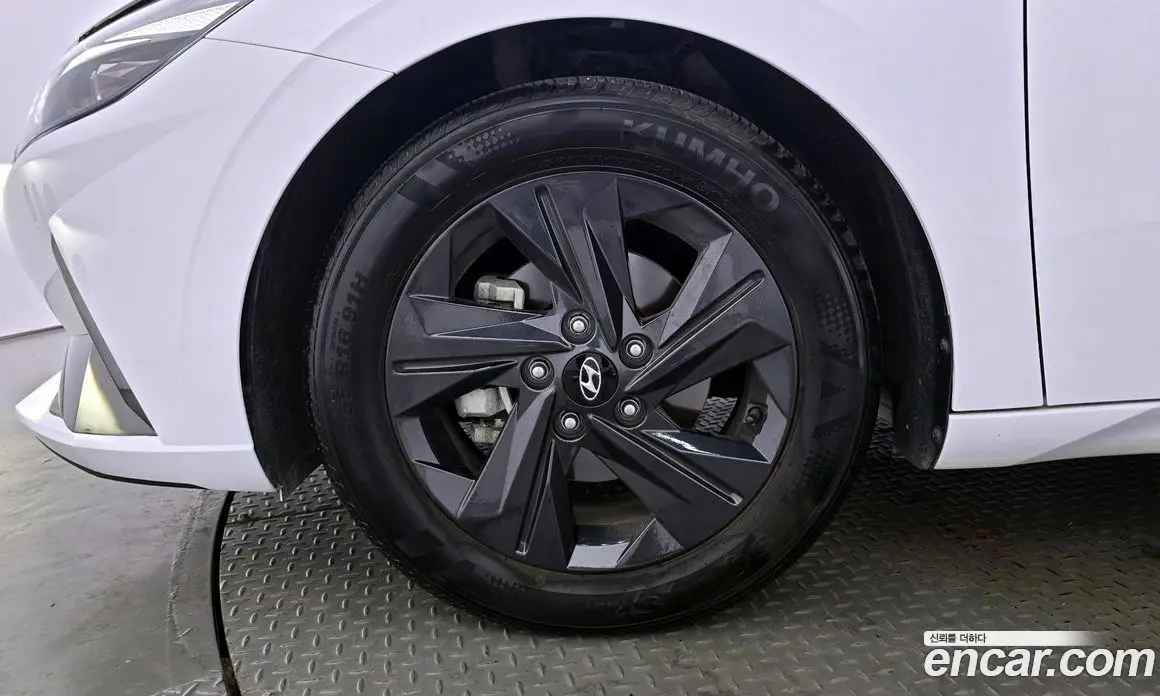 Hyundai Avante 2021 1.6 автомат (гидро), фото 5 Hyundai Avante 2021 1.6 автомат (гидро), фото 5