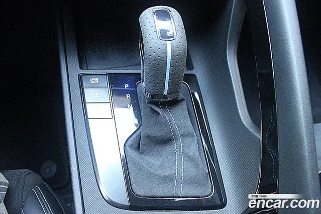 Hyundai Avante 2021 2.0 автомат (гидро), миниатюра 9