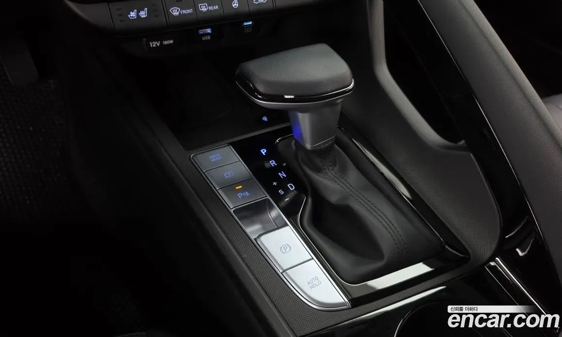 Hyundai Avante 2023 1.6 автомат (гидро), фото 9