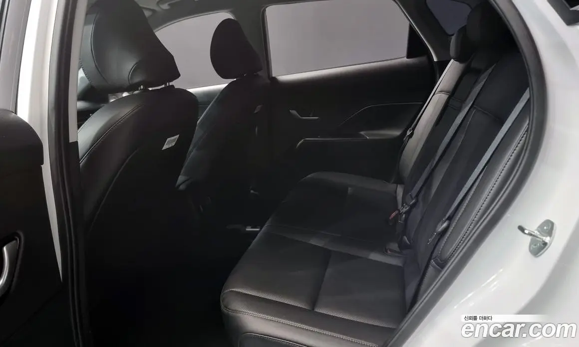 Hyundai Kona 2023 1.6 автомат (гидро), фото 13 Hyundai Kona 2023 1.6 автомат (гидро), фото 13