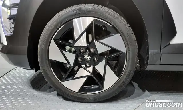 Hyundai Kona 2023 1.6 автомат (гидро), миниатюра 5 Hyundai Kona 2023 1.6 автомат (гидро), миниатюра 5