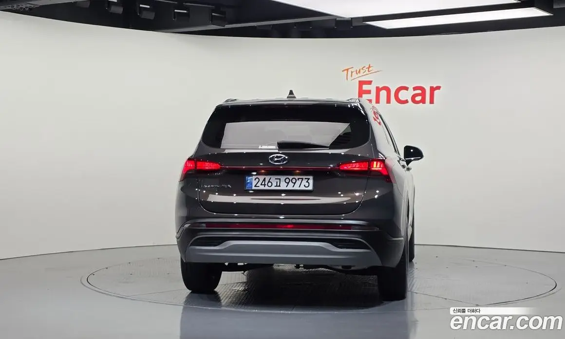 Hyundai Santa Fe 2023 2.5 автомат (гидро), фото 4 Hyundai Santa Fe 2023 2.5 автомат (гидро), фото 4