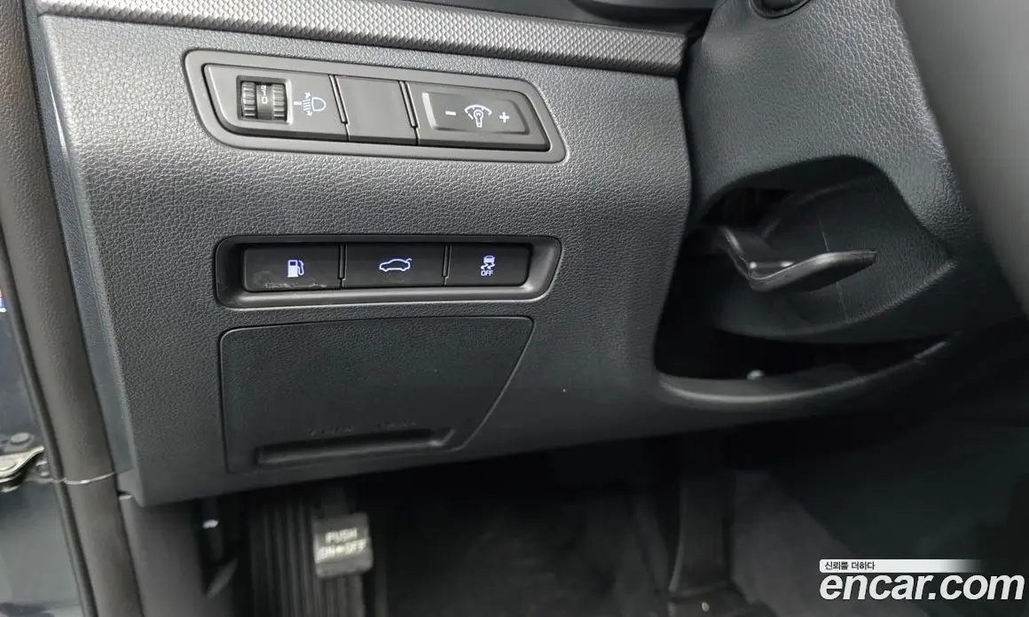 Hyundai Sonata 2018 2.0 автомат (гидро), фото 18 Hyundai Sonata 2018 2.0 автомат (гидро), фото 18