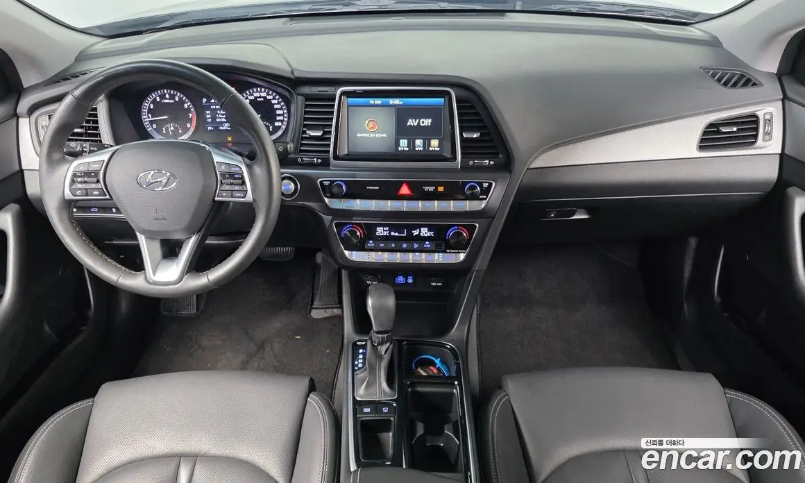 Hyundai Sonata 2018 2.0 автомат (гидро), фото 7 Hyundai Sonata 2018 2.0 автомат (гидро), фото 7