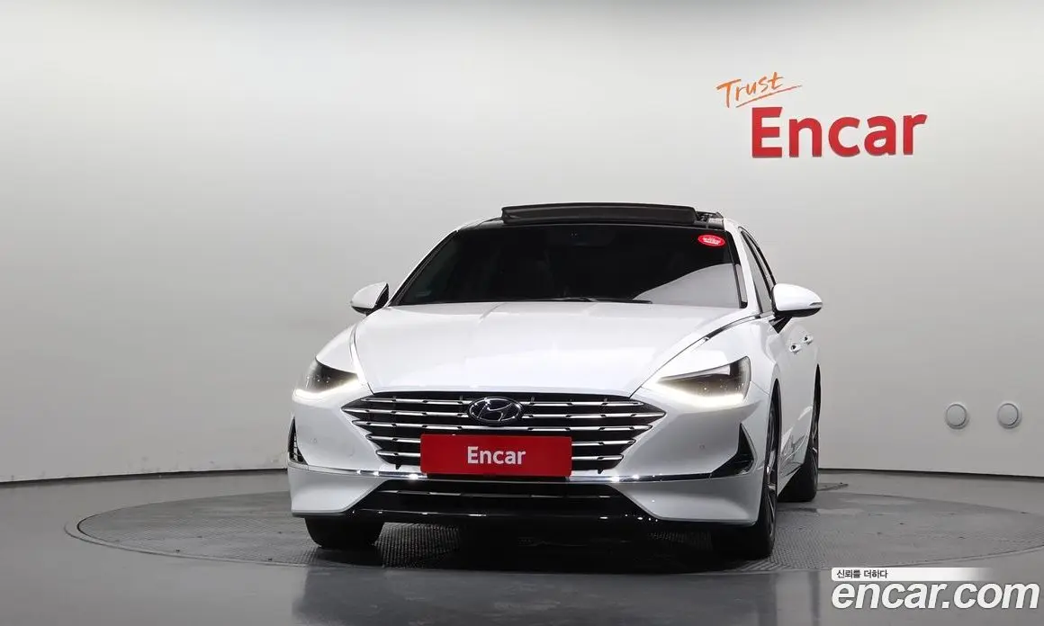 Hyundai Sonata 2021 2.0 автомат (гидро), фото 3