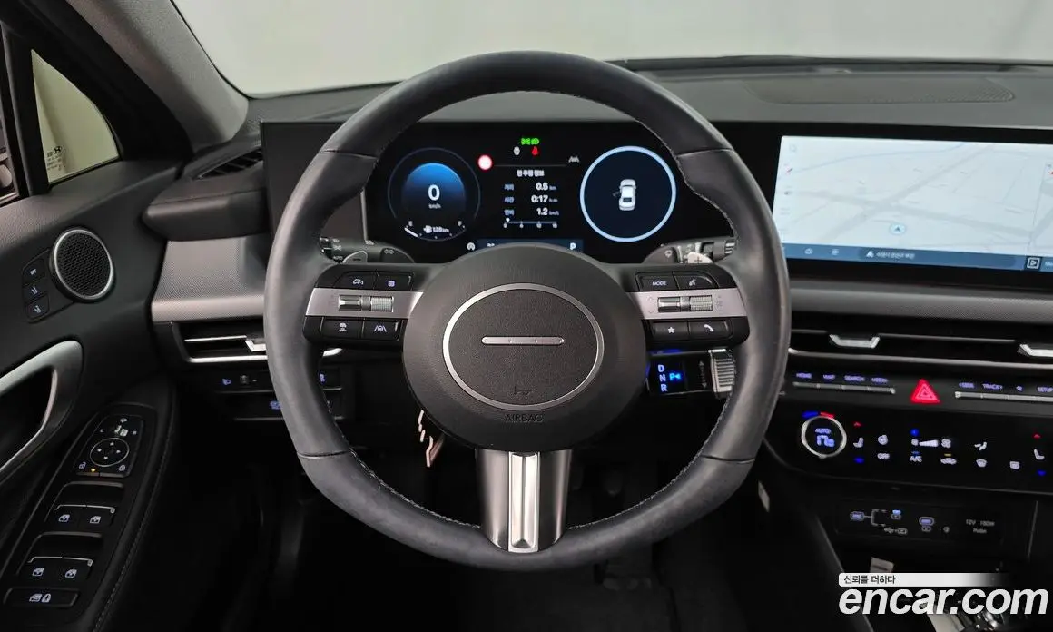 Hyundai Sonata 2024 2.0 автомат (гидро), фото 13