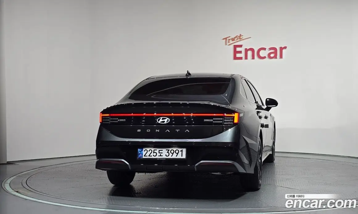 Hyundai Sonata 2024 2.0 автомат (гидро), фото 4