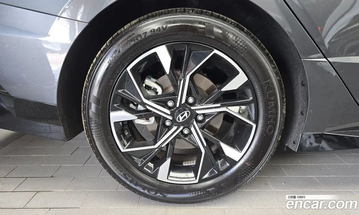Hyundai Sonata 2024 2.0 автомат (гидро), фото 5