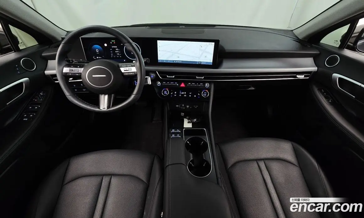 Hyundai Sonata 2024 2.0 автомат (гидро), фото 7
