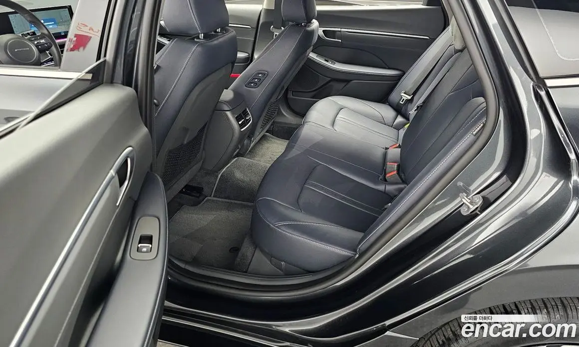 Hyundai Sonata 2025 1.6 автомат (гидро), фото 11