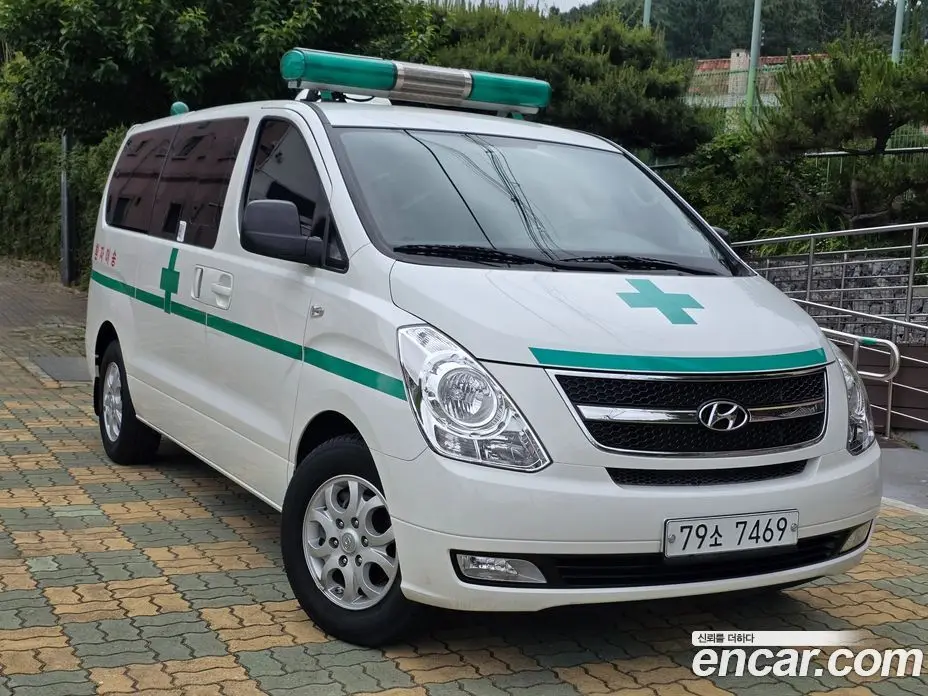 Hyundai Starex 2015 2.5 автомат (гидро), фото 1 Hyundai Starex 2015 2.5 автомат (гидро), фото 1