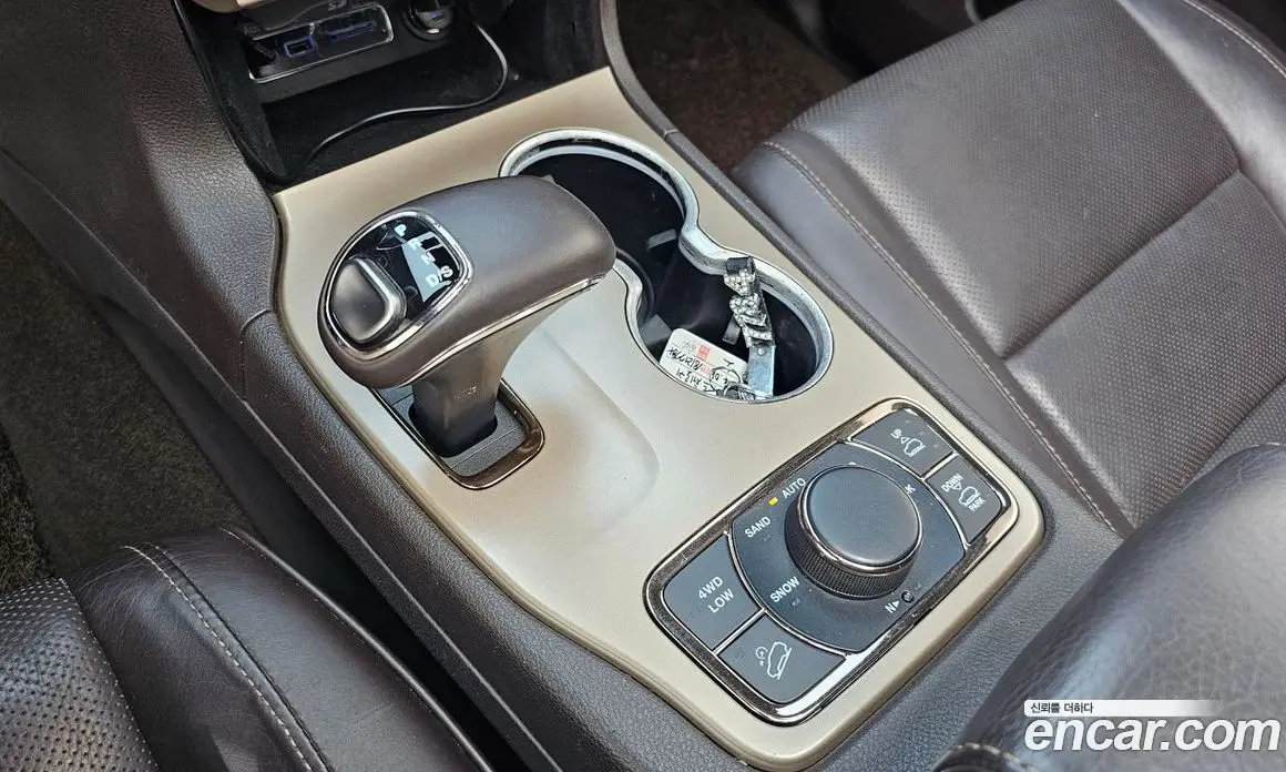 Jeep Cherokee 2014 3.0 автомат (гидро), фото 9