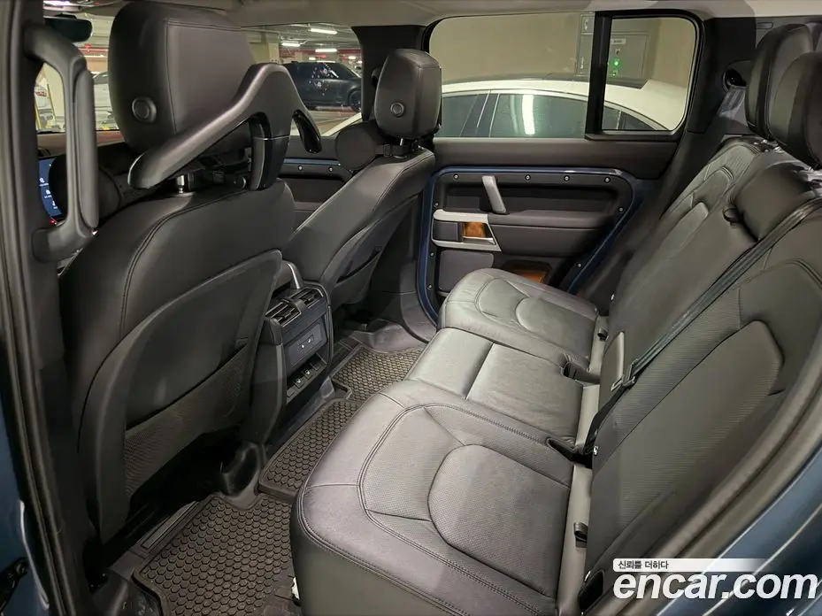 Land Rover Defender 2024 3.0 автомат (гидро), фото 13 Land Rover Defender 2024 3.0 автомат (гидро), фото 13